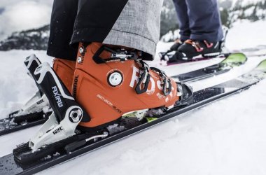 Jak kupować i przechowywać buty narciarskie?